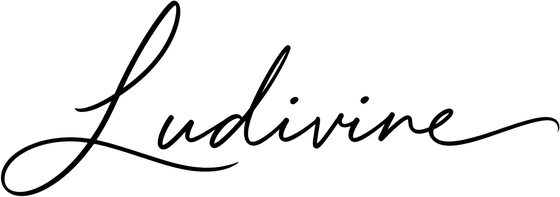 Ludivine, photographer, signature